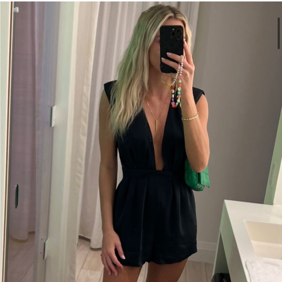 NWT RAMY BROOK IZABELLE PLUNGE ROMPER - Picture 2 of 6